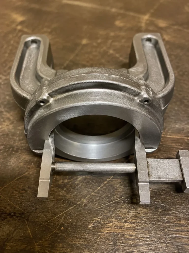 Dedicated dimensional check gauge fitted to an ADC12 die-cast valve bracket