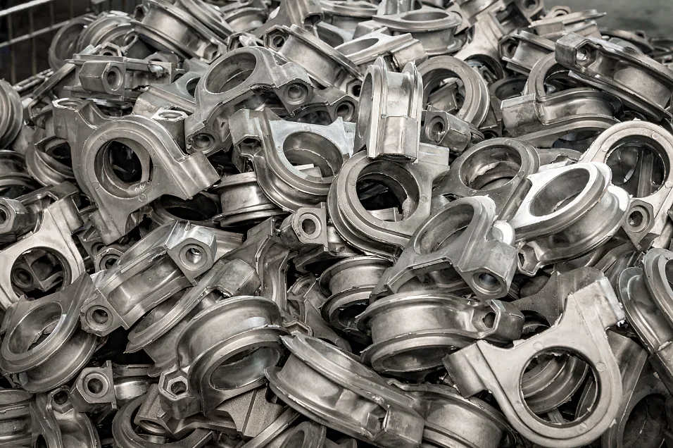 Batch of finished investment cast metal components